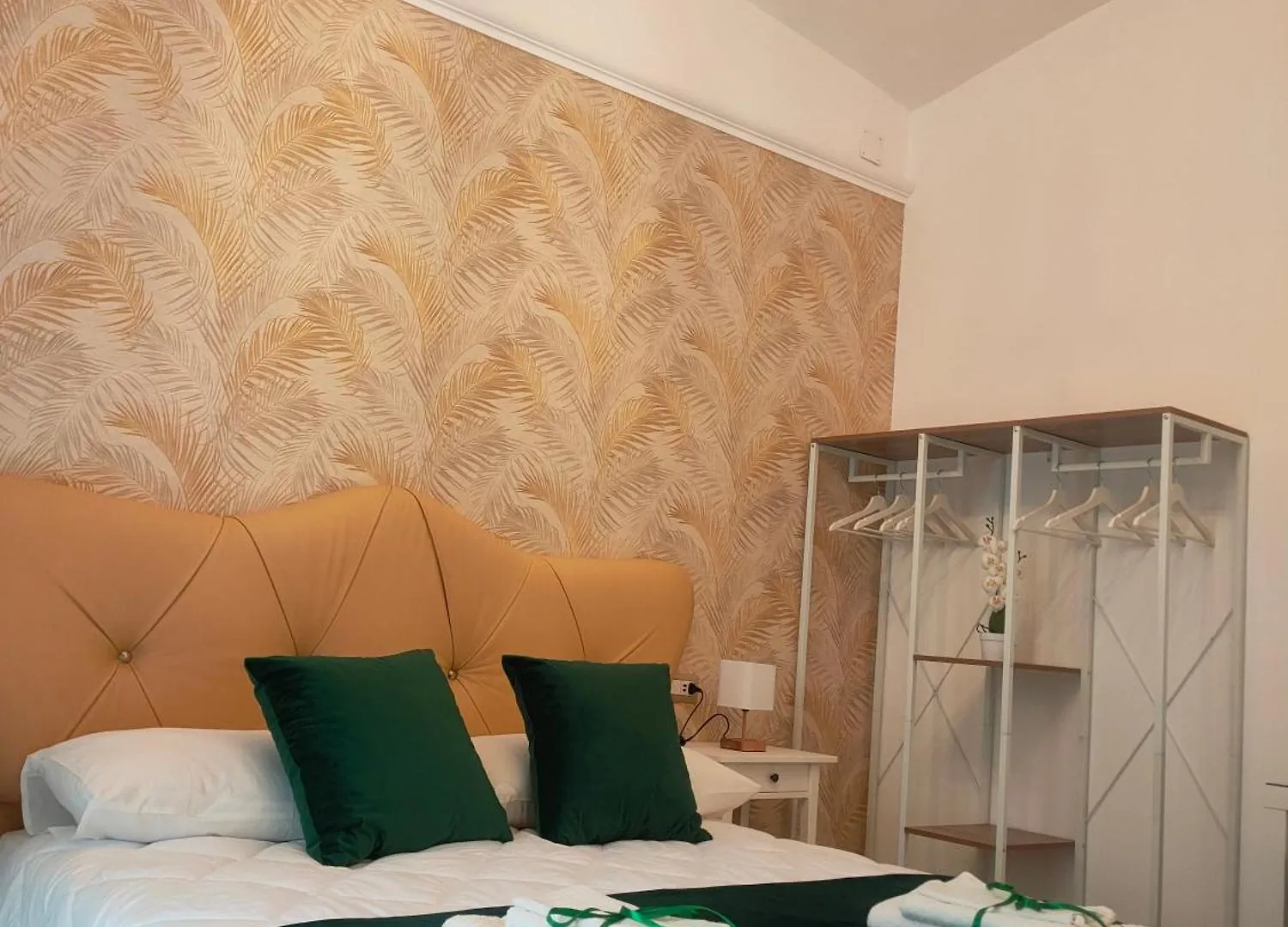 Napoli Sogno Infinito Hotel 0*, Naples Italy